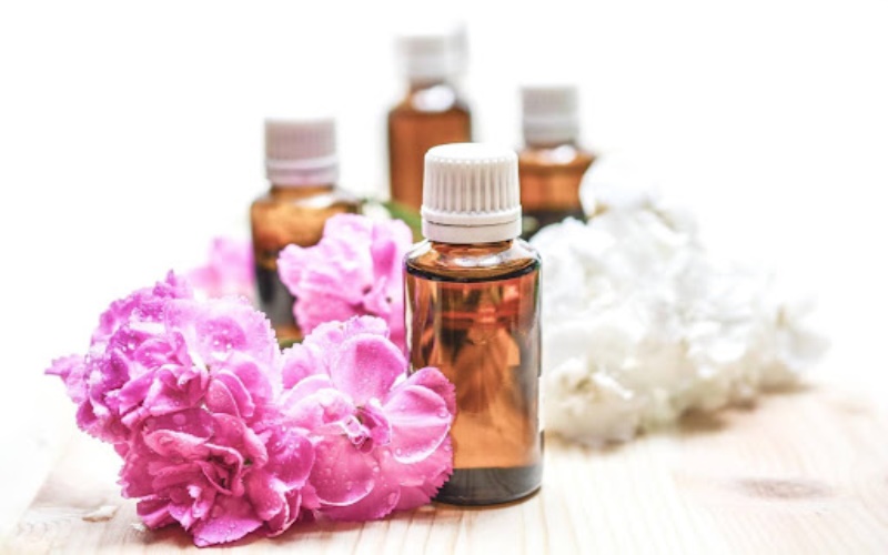 The Ultimate Guide: Choosing the Best Essential Oils for Aromatherapy